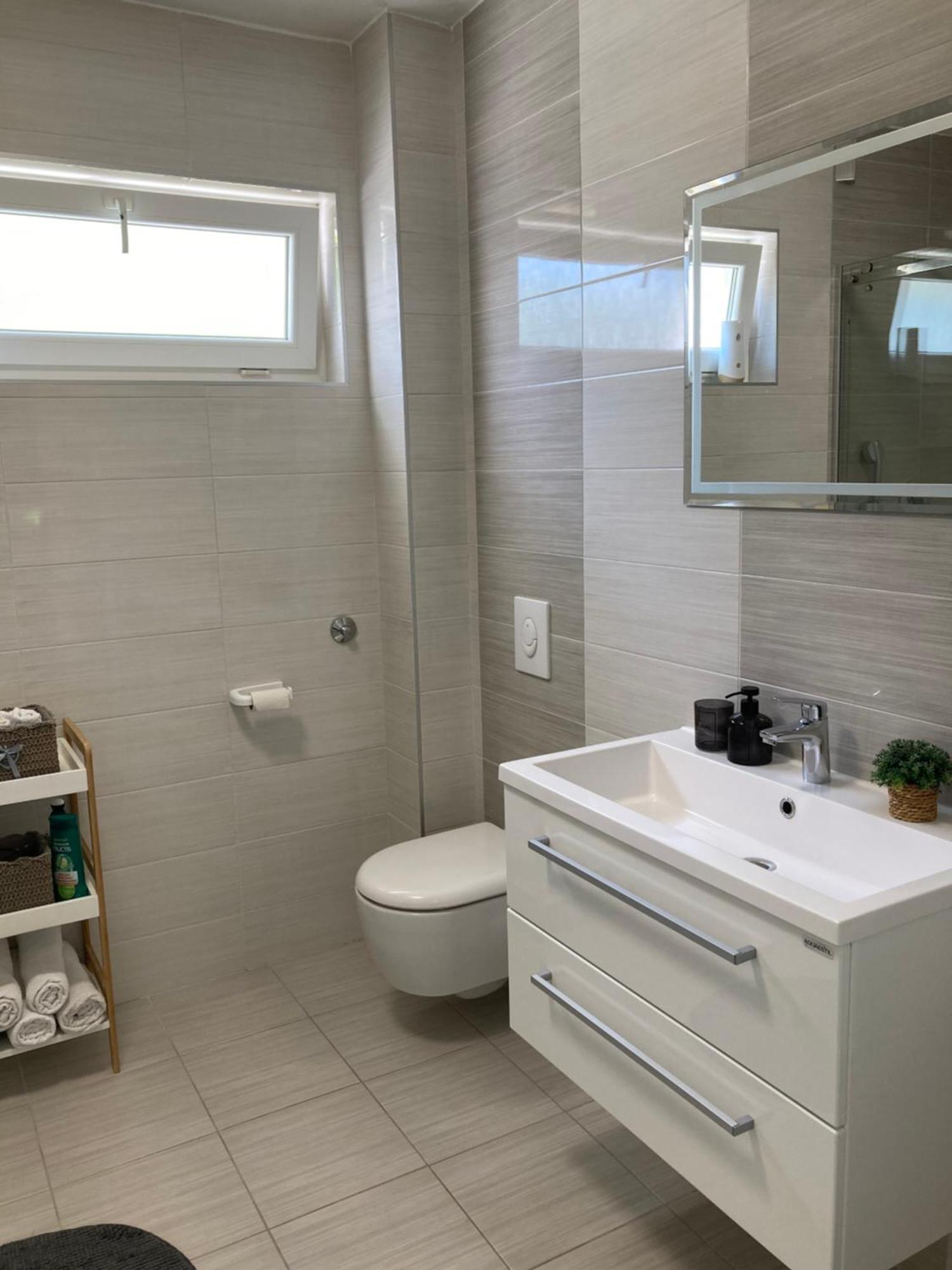 Apartman Sonas With Free Private Parking Karlovac Εξωτερικό φωτογραφία